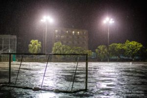 雨降りのグランド