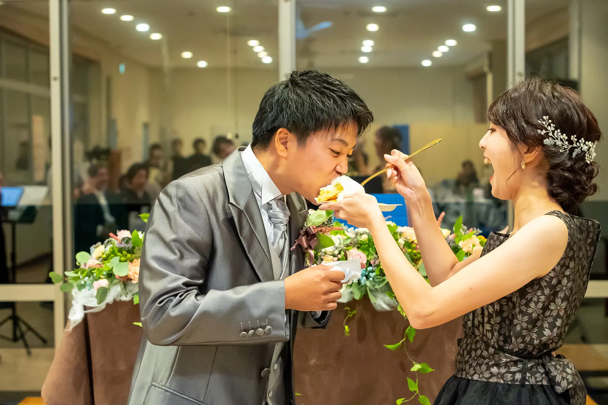 奄美大島　ウエディングフォト　新郎新婦さん